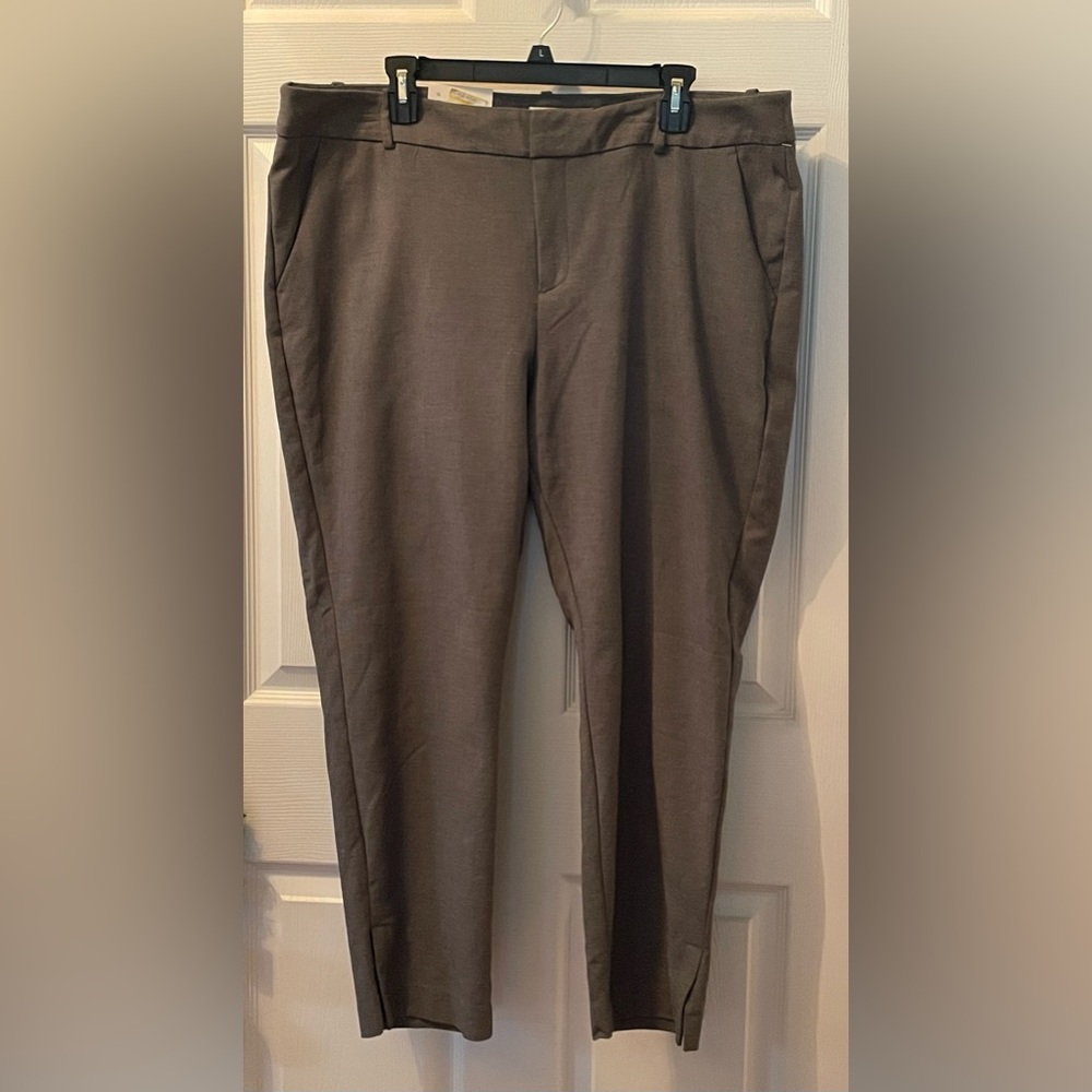 Plus 18 NEW gray slim ankle stretch 4 pockets - a new day